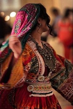 danzatrice afgana